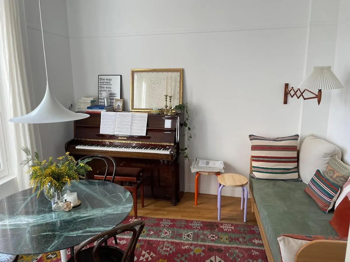 Romantic Parisian Flat Apartment Paris